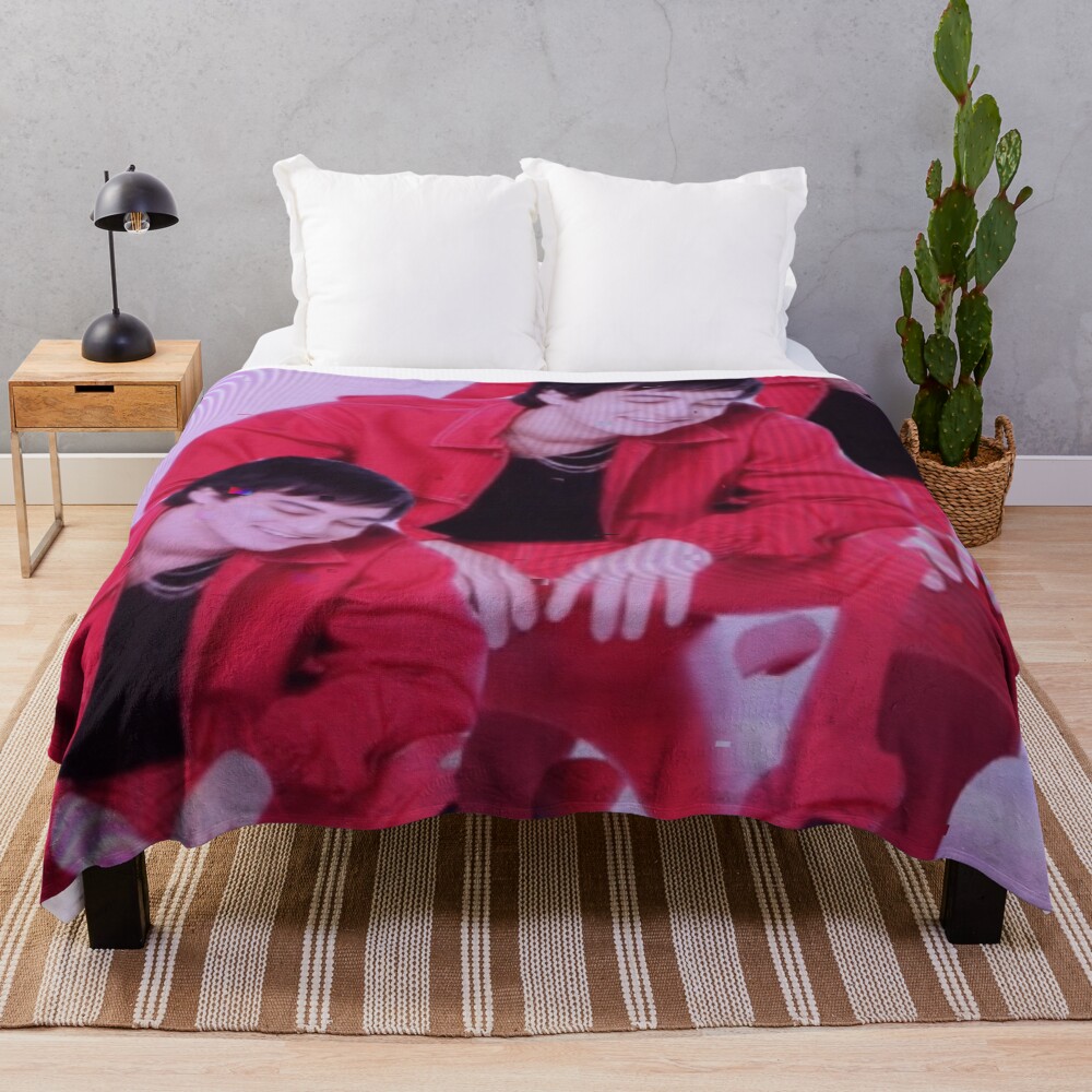 Joji Gorgeous Throw Blanket
